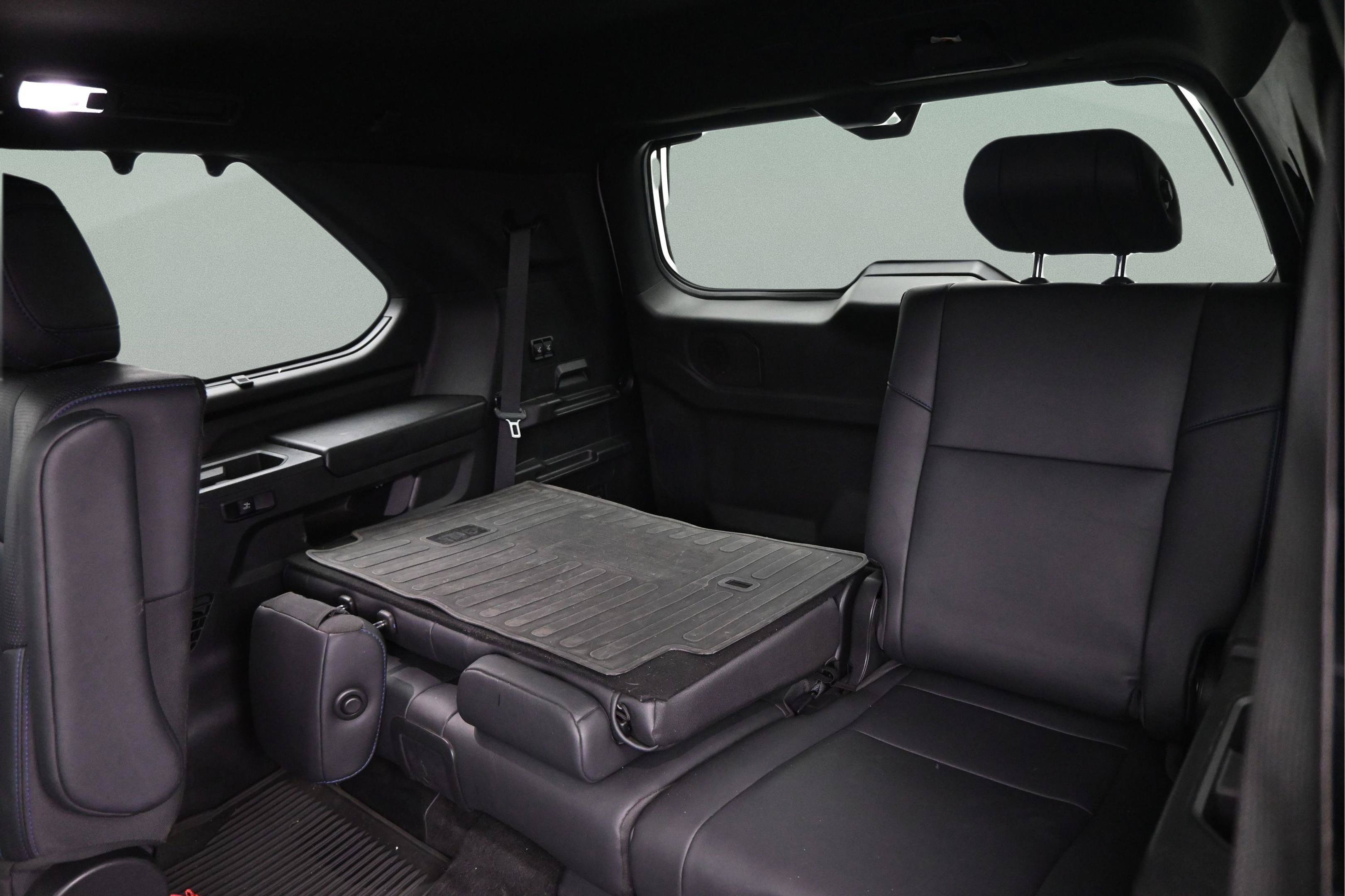 Certified 2025 Toyota Sequoia Platinum AWD/4WD image 35