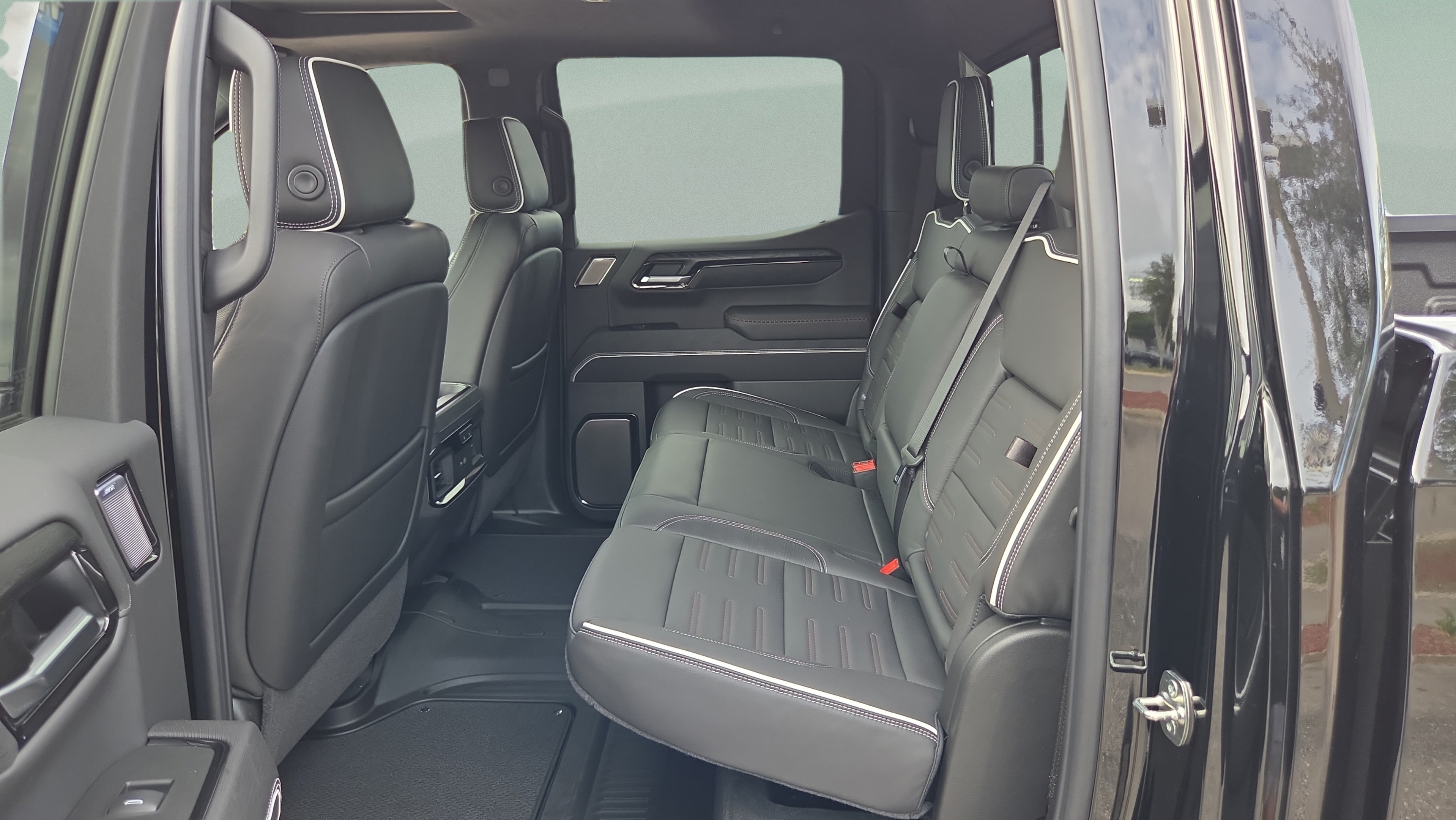New 2026 GMC Sierra 1500 AT4X AWD/4WD image 10