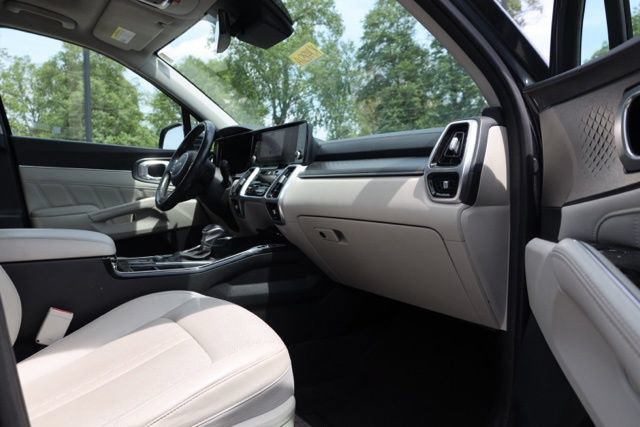 Used 2023 Kia Sorento SX AWD/4WD image 43