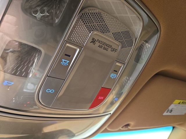 Used 2025 Genesis G80 2.5T image 26