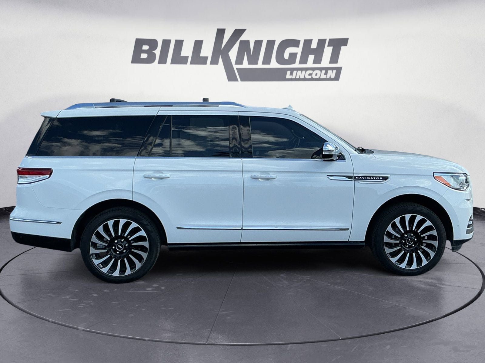 Used 2022 Lincoln Navigator Black Label AWD/4WD image 7
