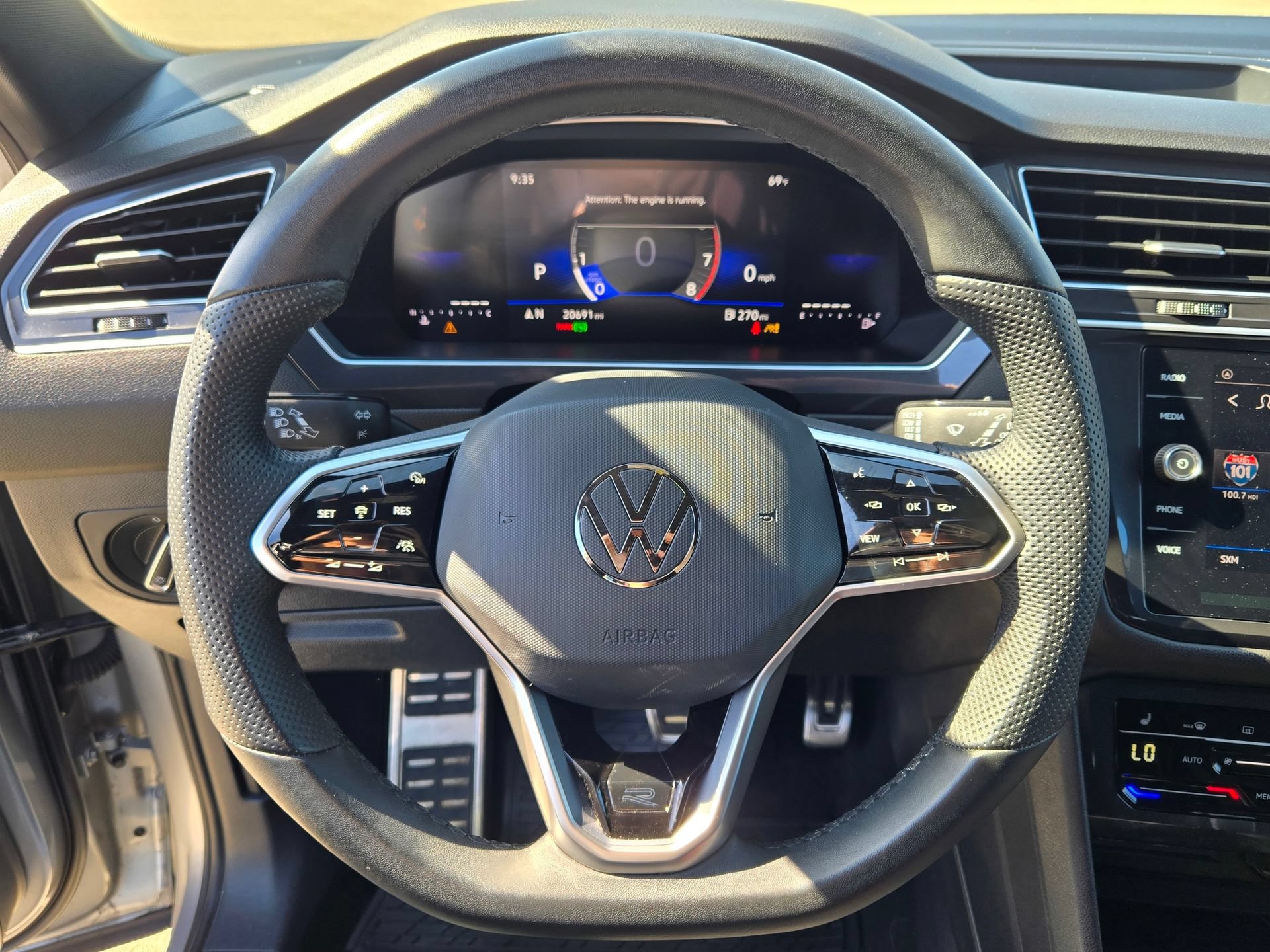 Used 2024 Volkswagen Tiguan SE R-Line w/ MDO Package, Three-Row FWD image 43
