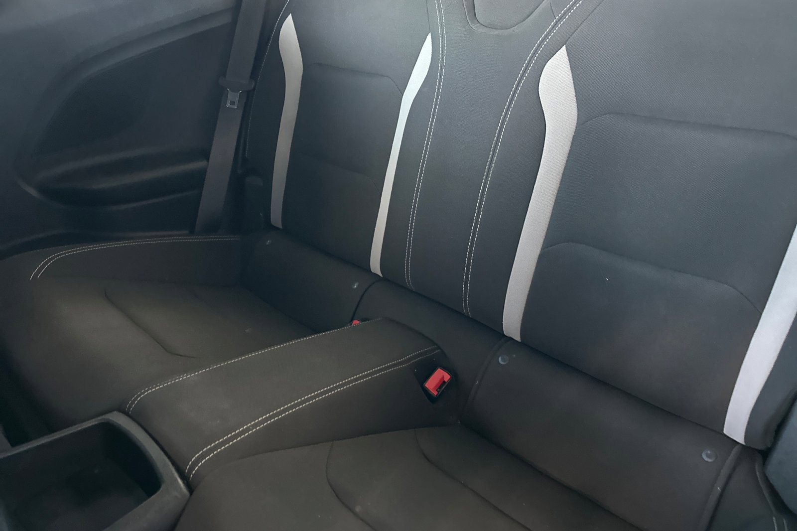 Used 2021 Chevrolet Camaro LT RWD image 12