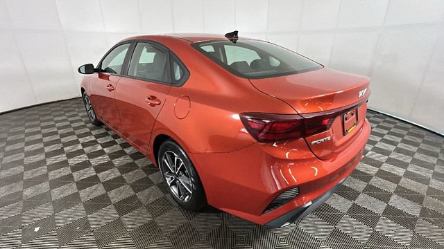 Used 2022 Kia Forte LXS FWD video 4