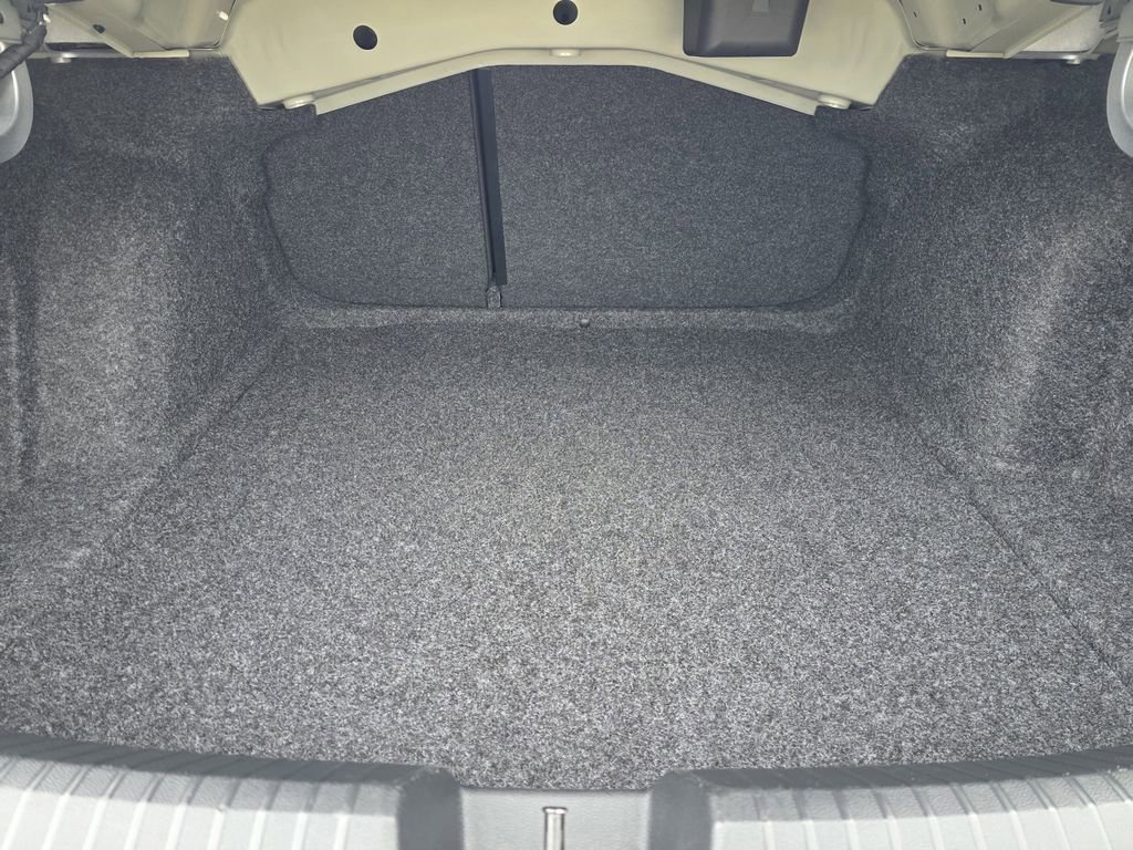 Used 2025 Volkswagen Jetta SE image 21