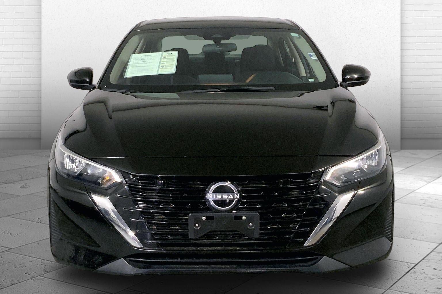 Used 2024 Nissan Sentra SV FWD image 2