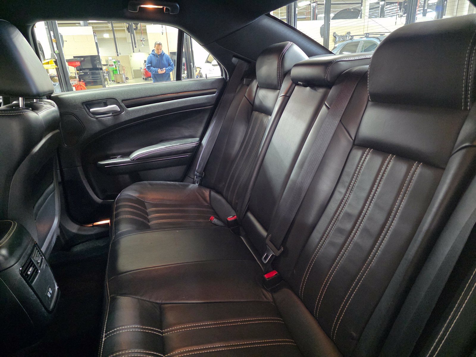 Used 2015 Chrysler 300 S RWD image 14