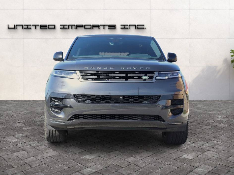 Used 2024 Land Rover Range Rover Sport SE AWD/4WD image 4