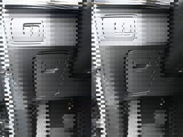 New 2025 Volvo XC90 T8 Ultra w/ Protection Package Premier image 16