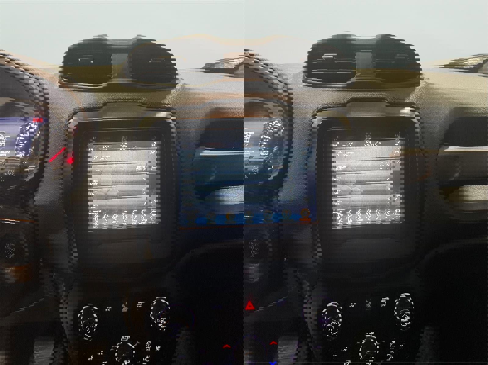 Used 2019 Jeep Renegade Trailhawk image 14