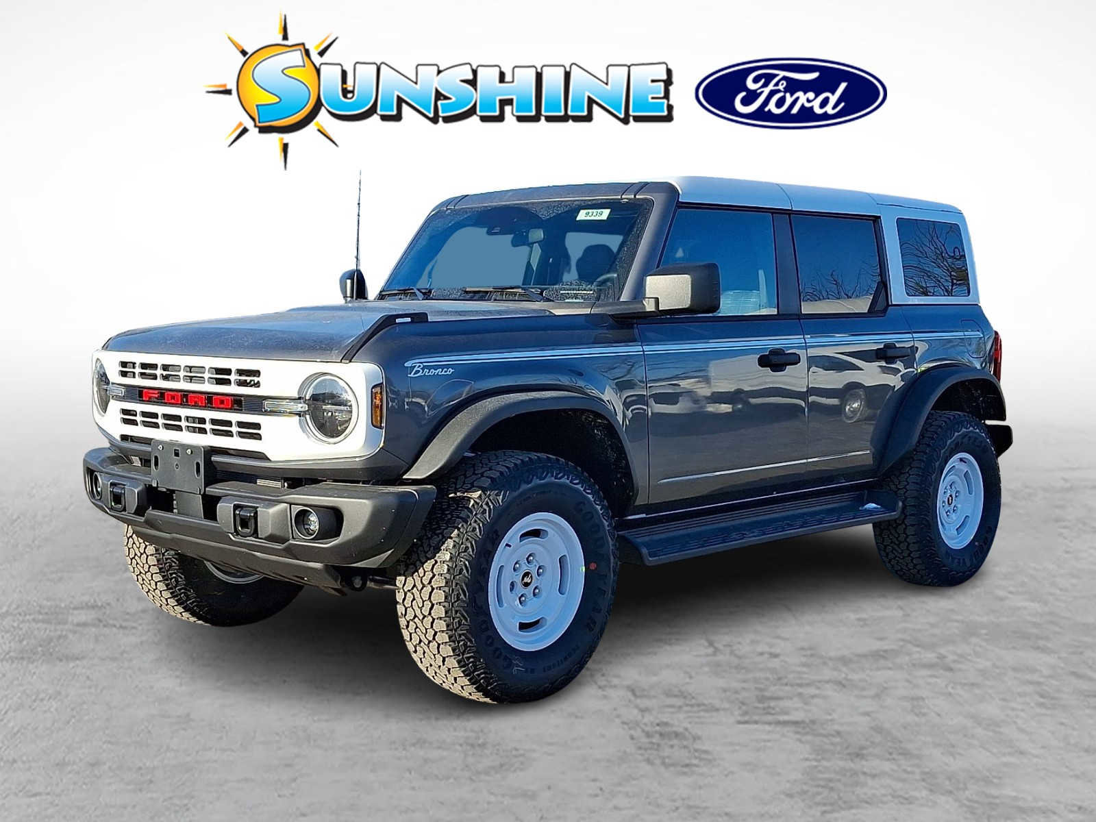 New 2025 Ford Bronco Heritage Edition image 3