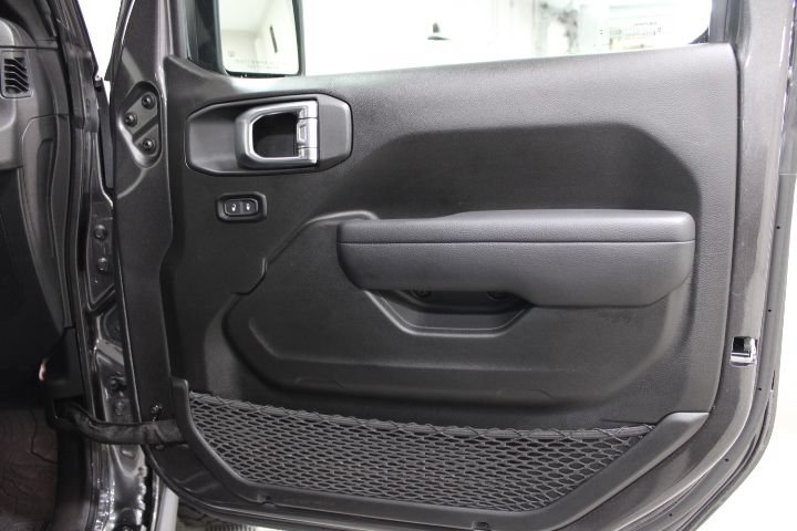 Used 2024 Jeep Wrangler Sport AWD/4WD image 22