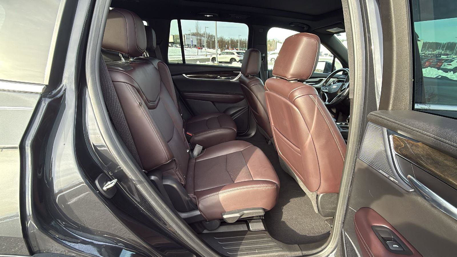 Used 2020 Cadillac XT6 Premium Luxury image 21