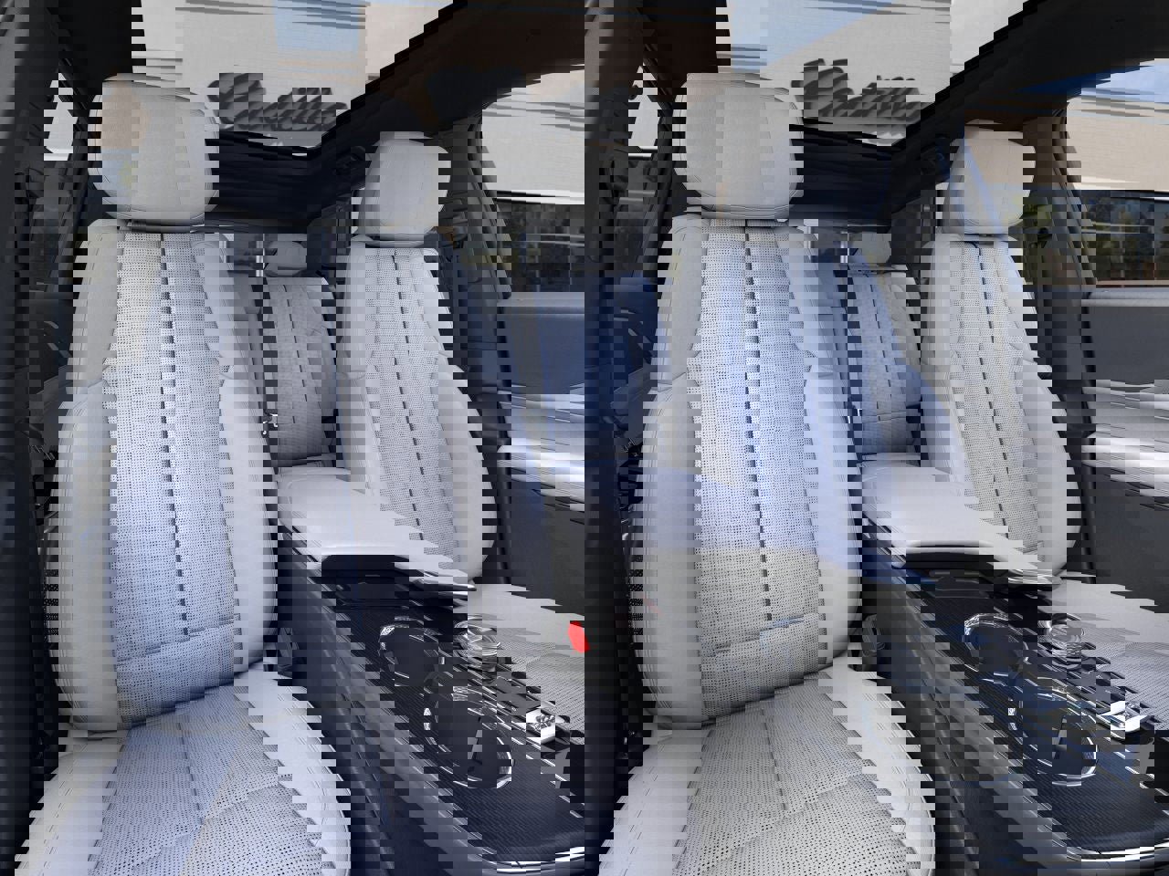 New 2025 Cadillac Lyriq Luxury image 16