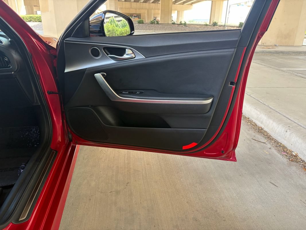Used 2019 Kia Stinger GT RWD image 28