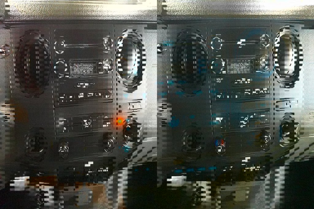 Used 2011 Ford F450 XL w/ Trailer Tow Pkg image 15