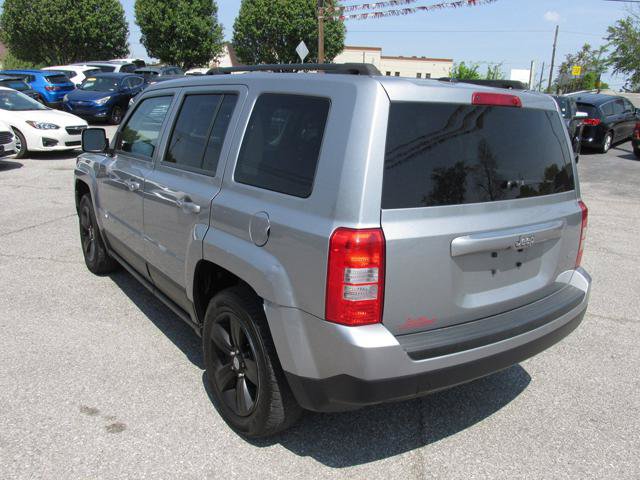 Used 2016 Jeep Patriot Latitude FWD image 5