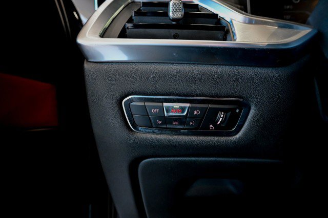 Used 2023 BMW X7 xDrive40i w/ Executive Package image 47