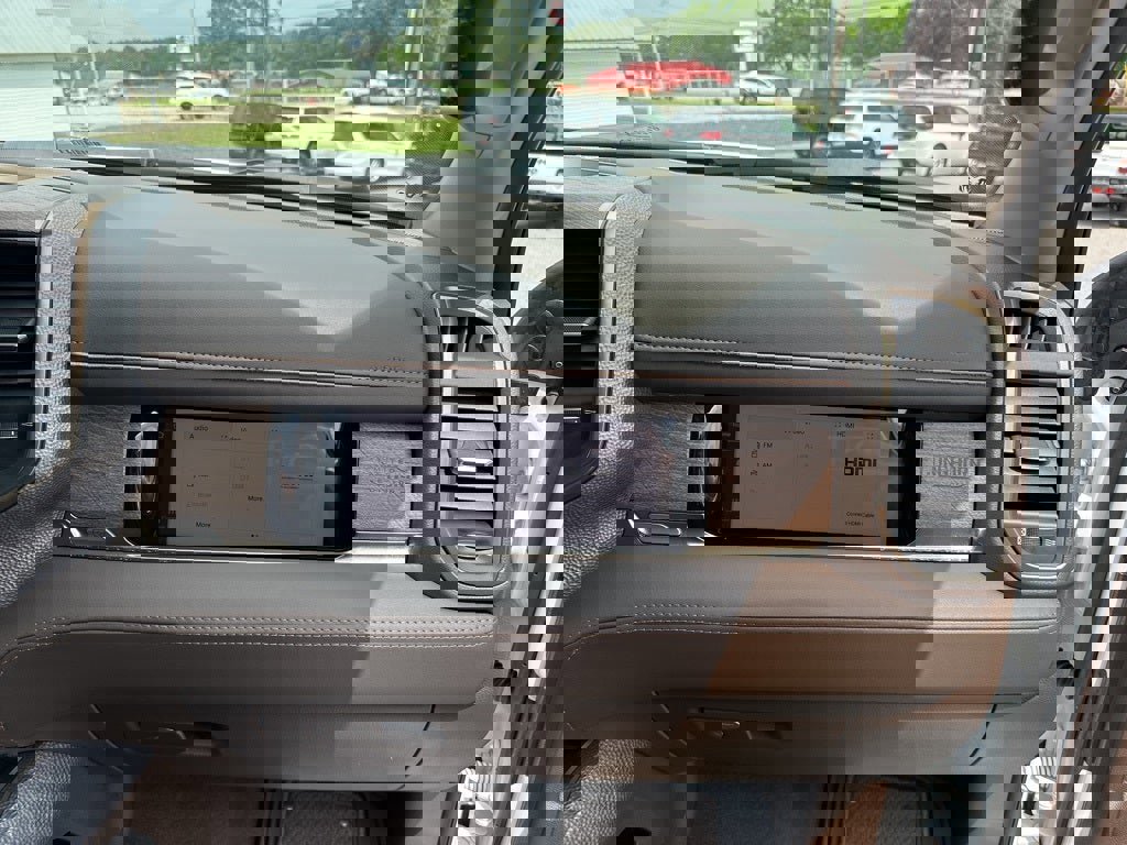 New 2025 RAM 2500 Limited image 19