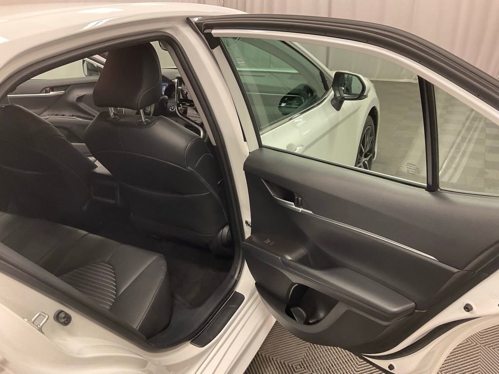 Used 2024 Toyota Camry SE image 27