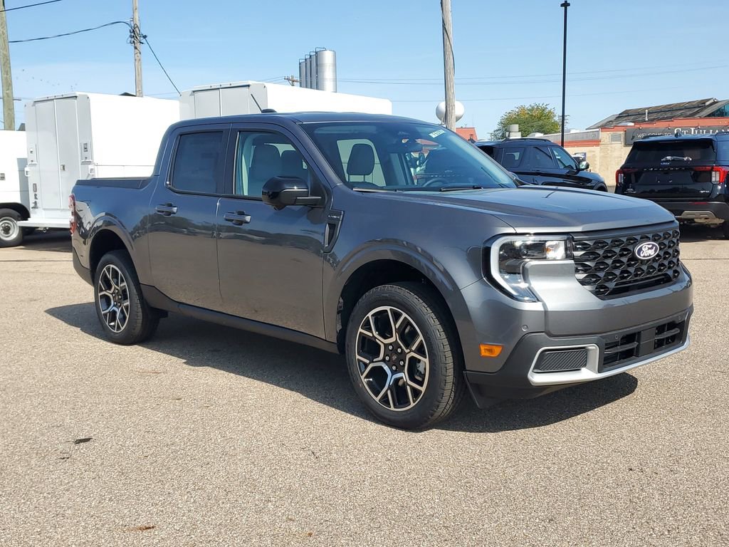 New 2025 Ford Maverick Lariat image 2