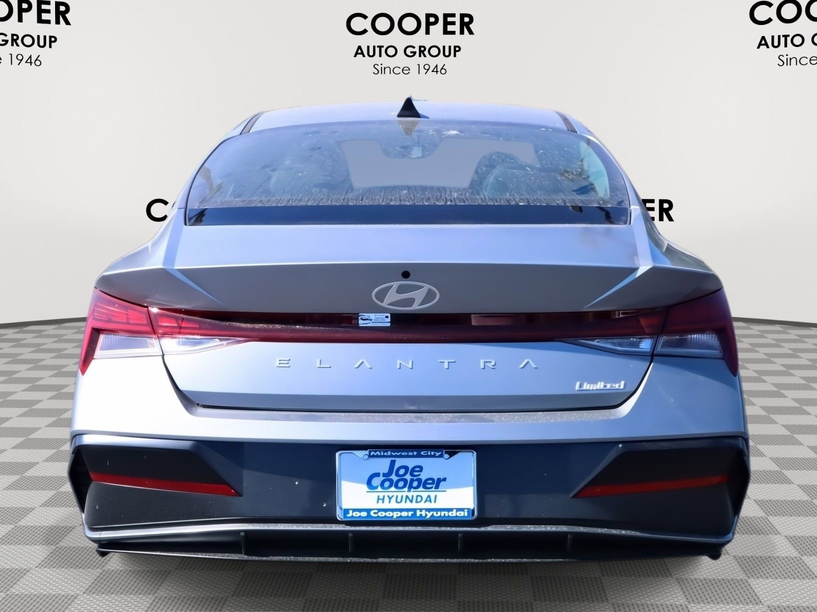 New 2025 Hyundai Elantra Limited image 8