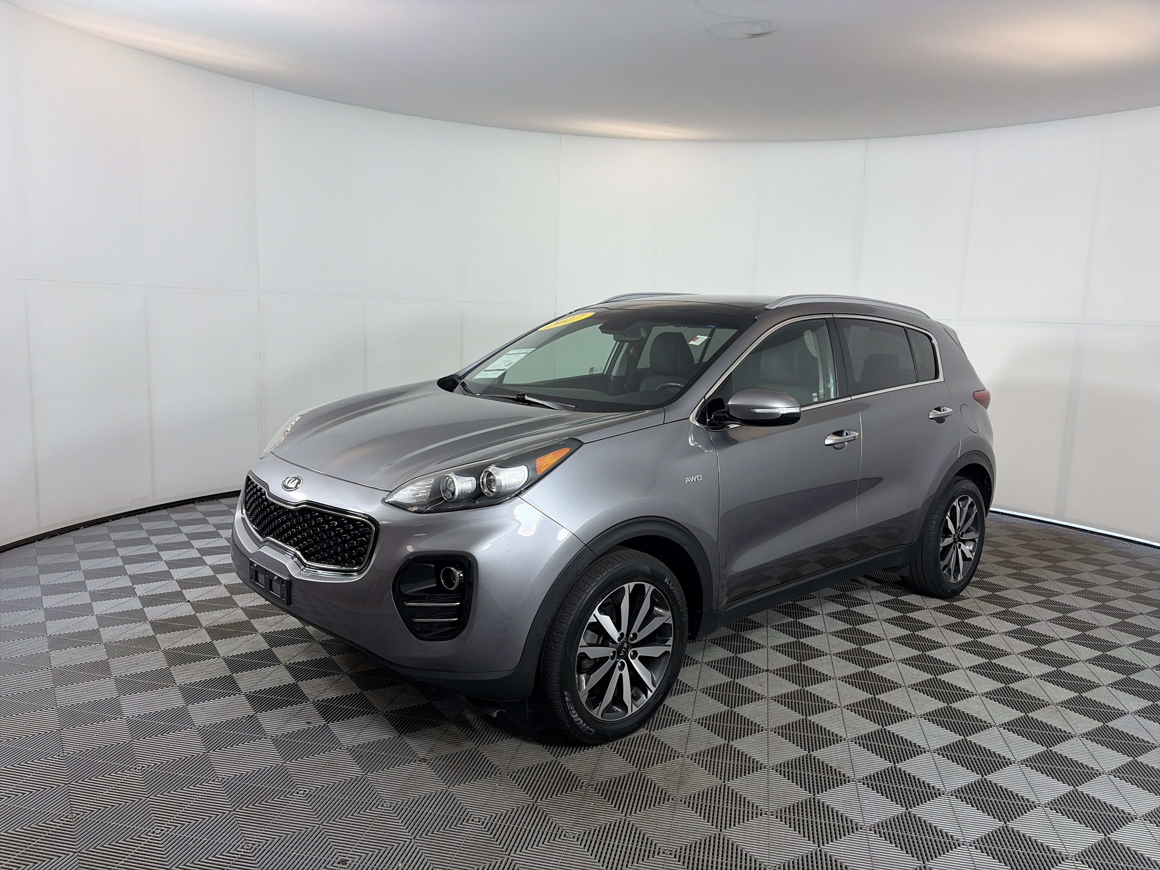 Used 2017 Kia Sportage EX w/ EX Premium Package AWD/4WD image 2