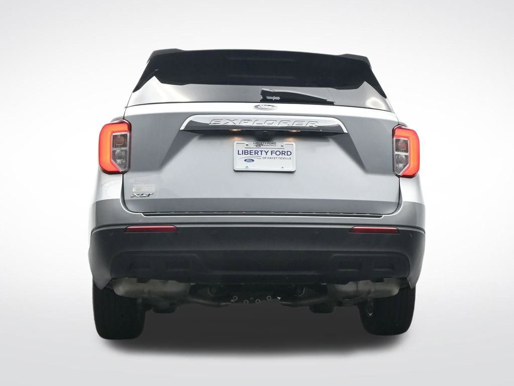 Used 2024 Ford Explorer XLT image 38