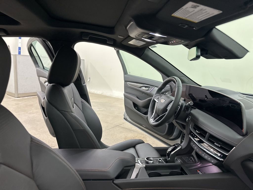 New 2026 Cadillac CT5 V AWD/4WD image 18