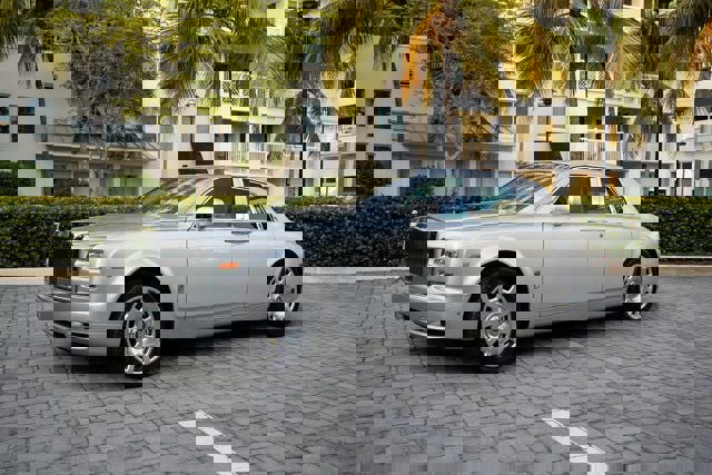 Used 2013 Rolls-Royce Phantom Sedan image 2