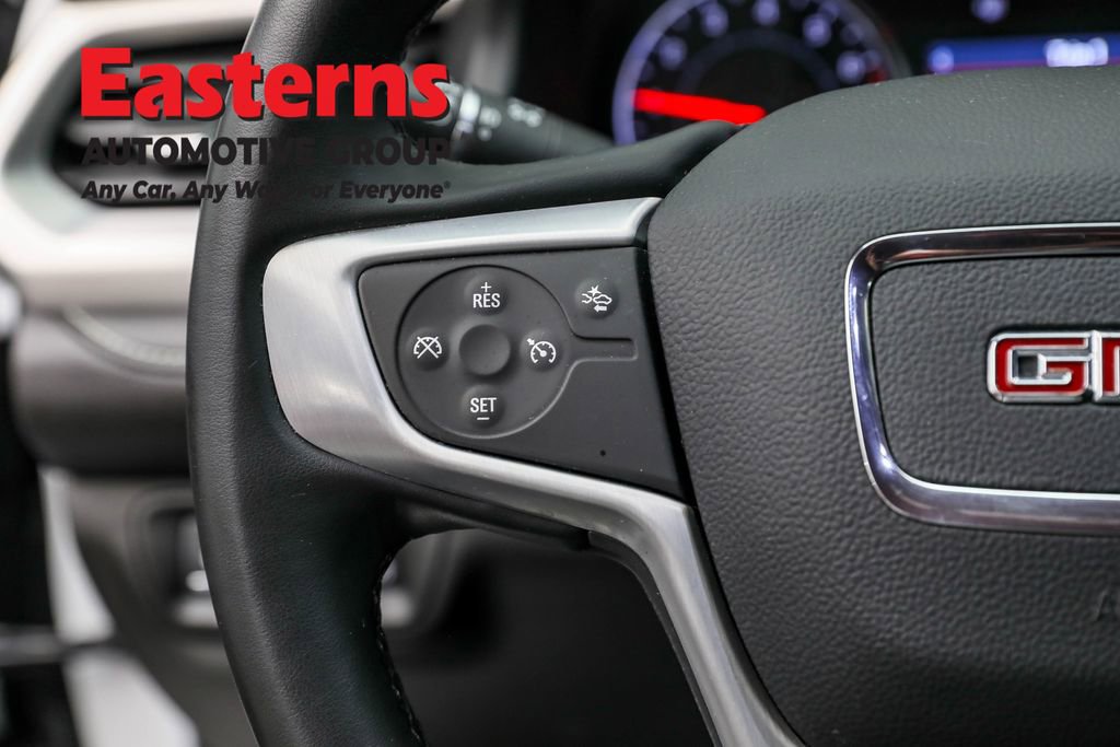 Used 2023 GMC Acadia SLT image 15