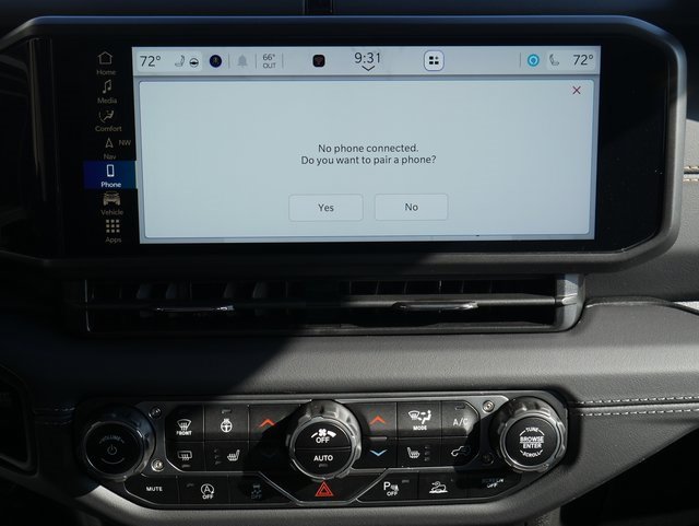 Used 2024 Jeep Wrangler Sahara w/ Technology Group image 6