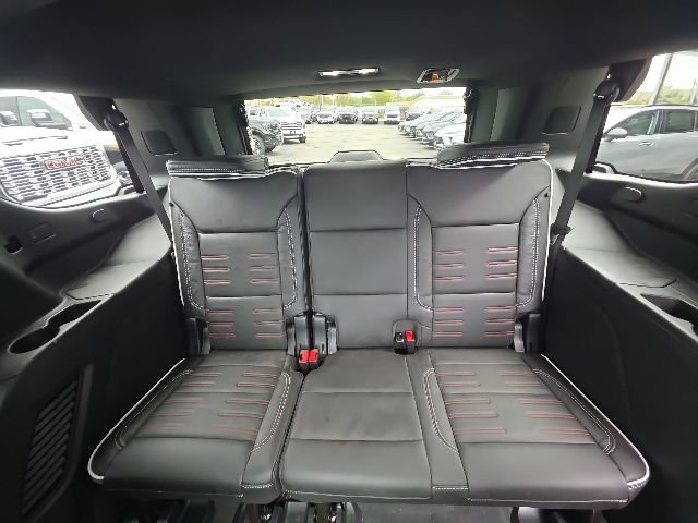 Used 2025 GMC Yukon AT4 Ultimate AWD/4WD image 37