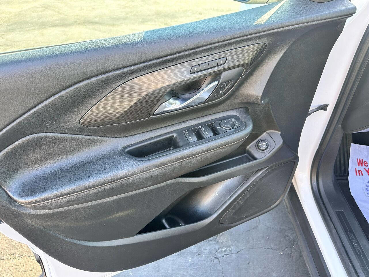 Used 2020 GMC Terrain SLT w/ Preferred Package image 16