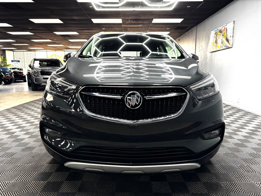 Used 2018 Buick Encore Essence FWD image 4