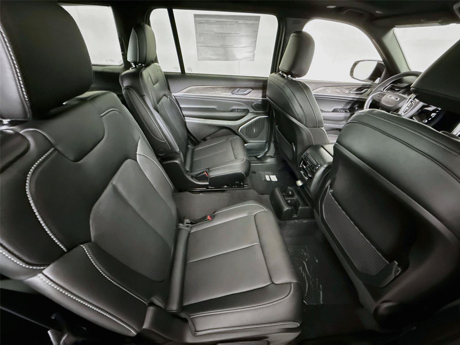 New 2026 Jeep Grand Cherokee L Limited AWD/4WD image 22