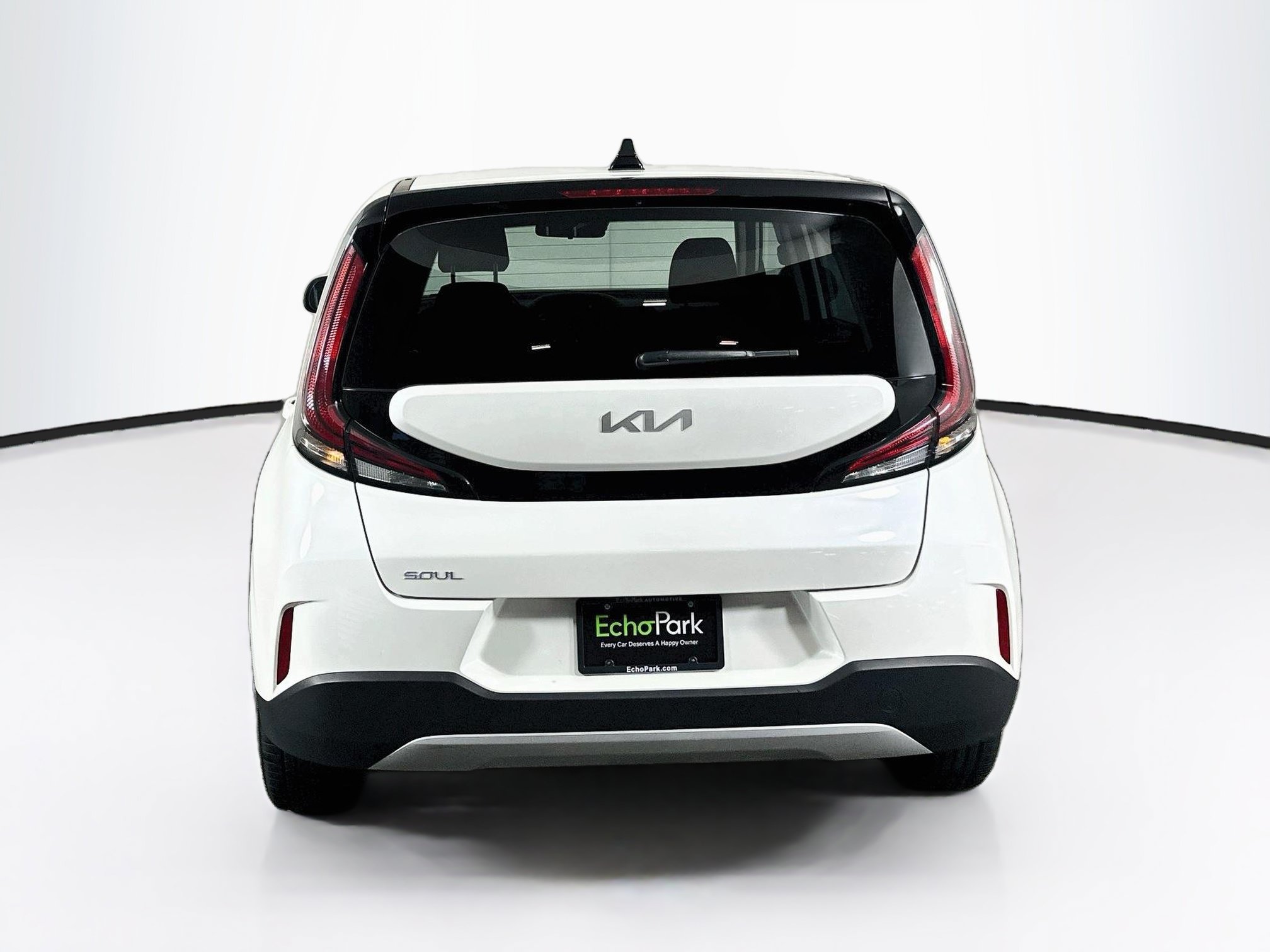 Used 2025 Kia Soul LX w/ LX Technology Package FWD image 7