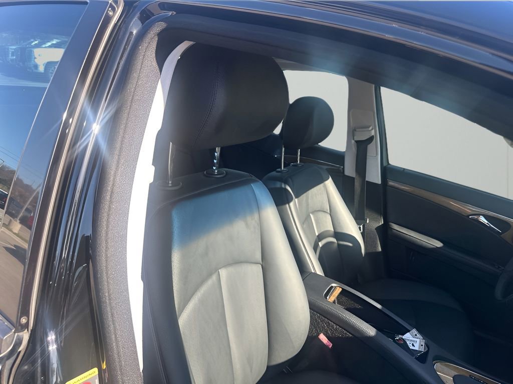 Used 2009 Mercedes-Benz E 350 Sedan image 15