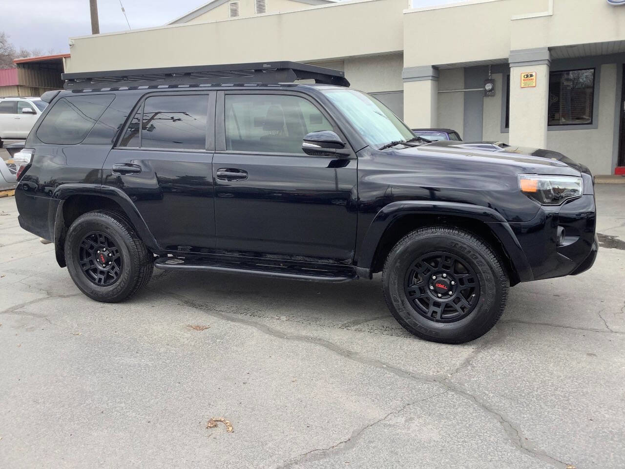 Used 2021 Toyota 4Runner Venture w/ Moonroof Package AWD/4WD image 4