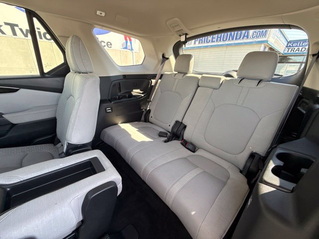Certified 2023 Honda Pilot LX image 12