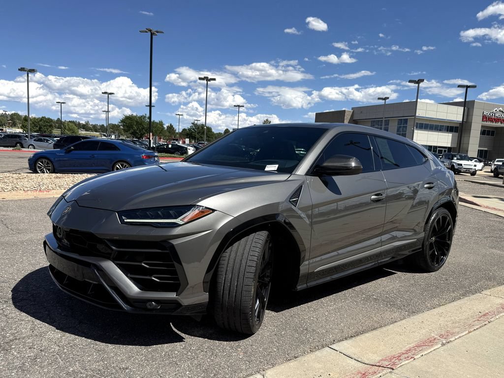Used 2021 Lamborghini Urus AWD/4WD image 4