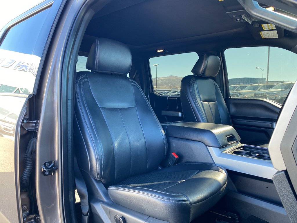 Used 2022 Ford F350 Lariat w/ Lariat Ultimate Package image 5