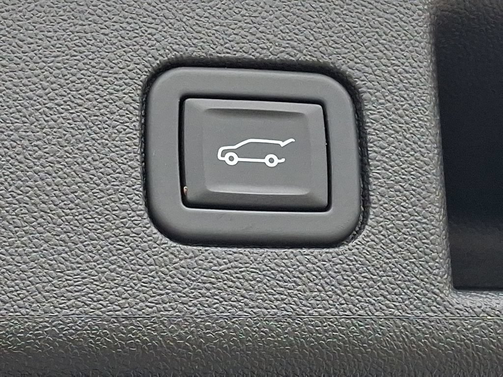 Certified 2023 Chevrolet Equinox RS AWD/4WD image 28