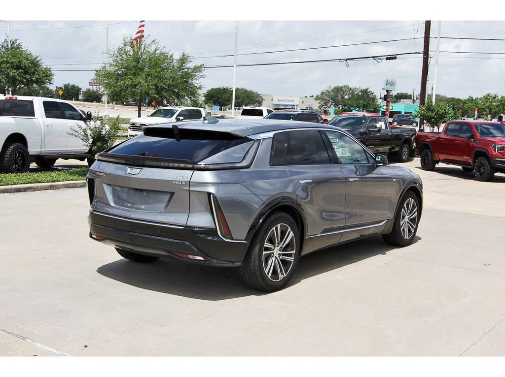 Used 2023 Cadillac Lyriq 2WD image 7