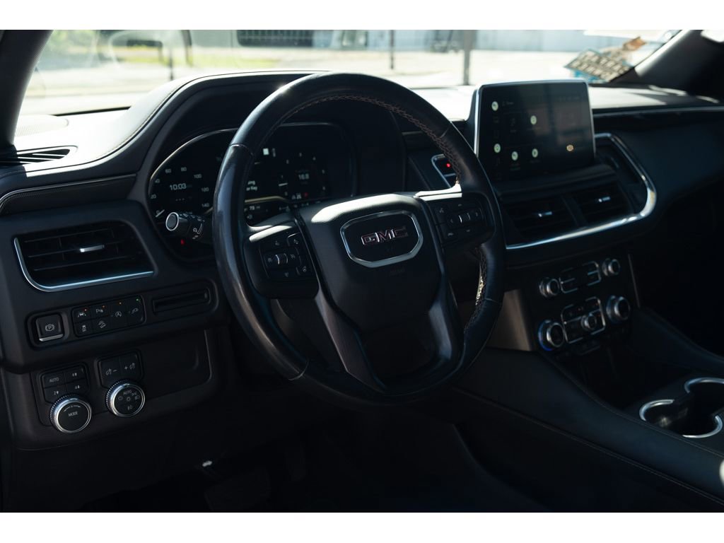 Used 2022 GMC Yukon XL AT4 AWD/4WD image 11