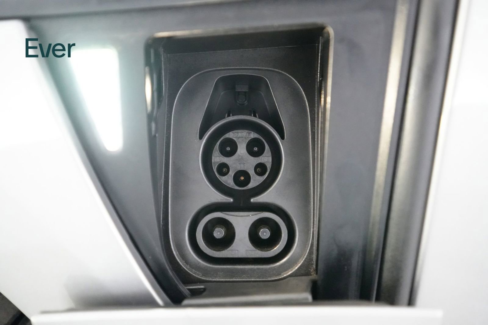 Used 2023 Lucid Air Grand Touring image 10