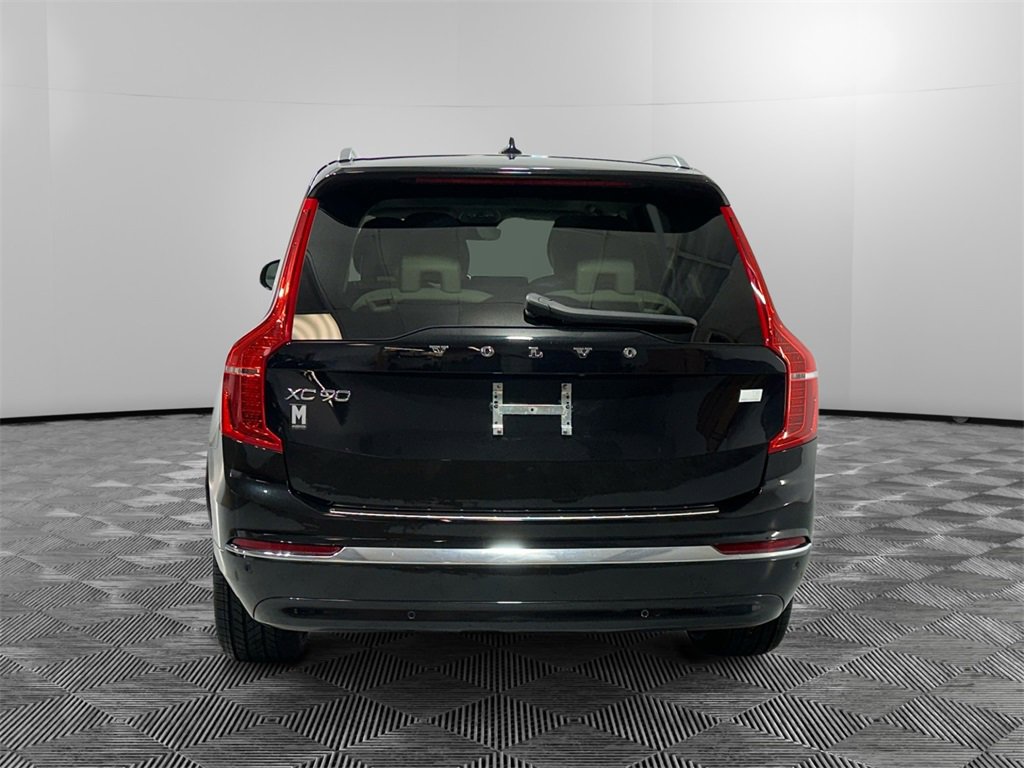 Used 2023 Volvo XC90 T8 Plus w/ Protection Package Premier image 4