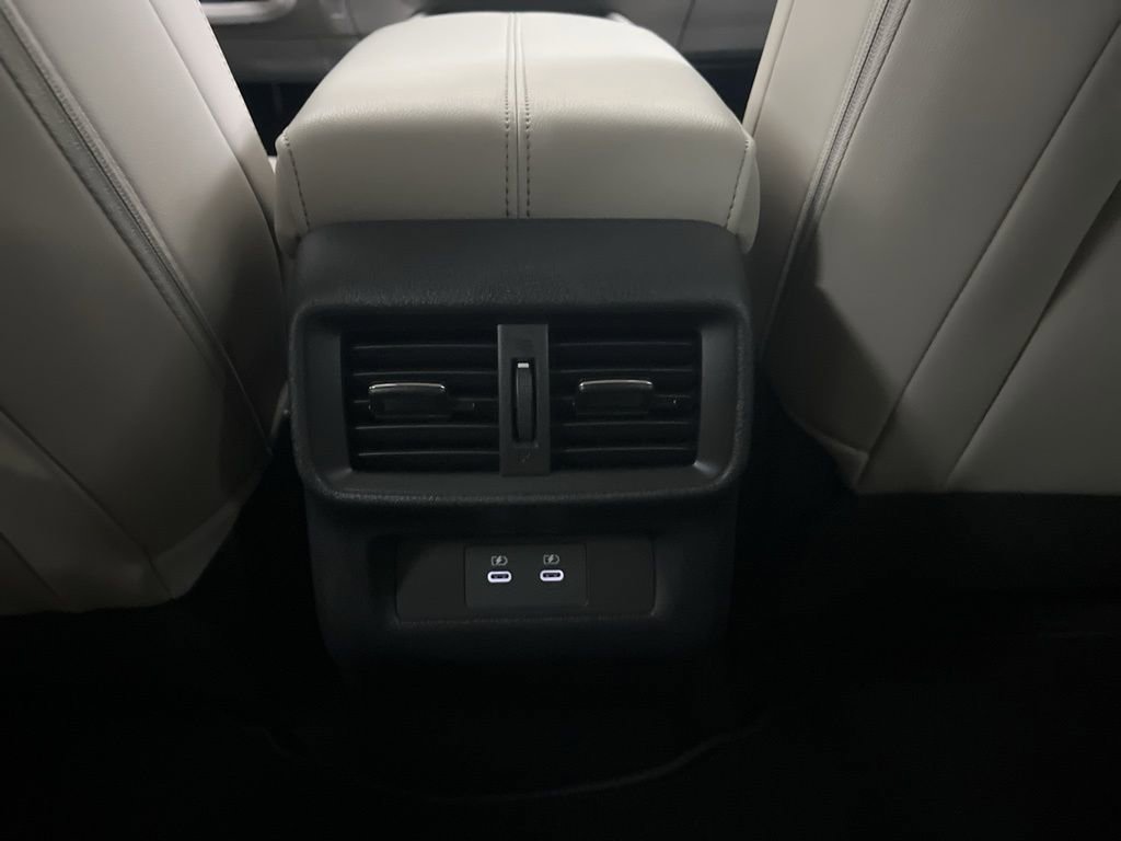 Used 2025 Nissan Murano SV image 31