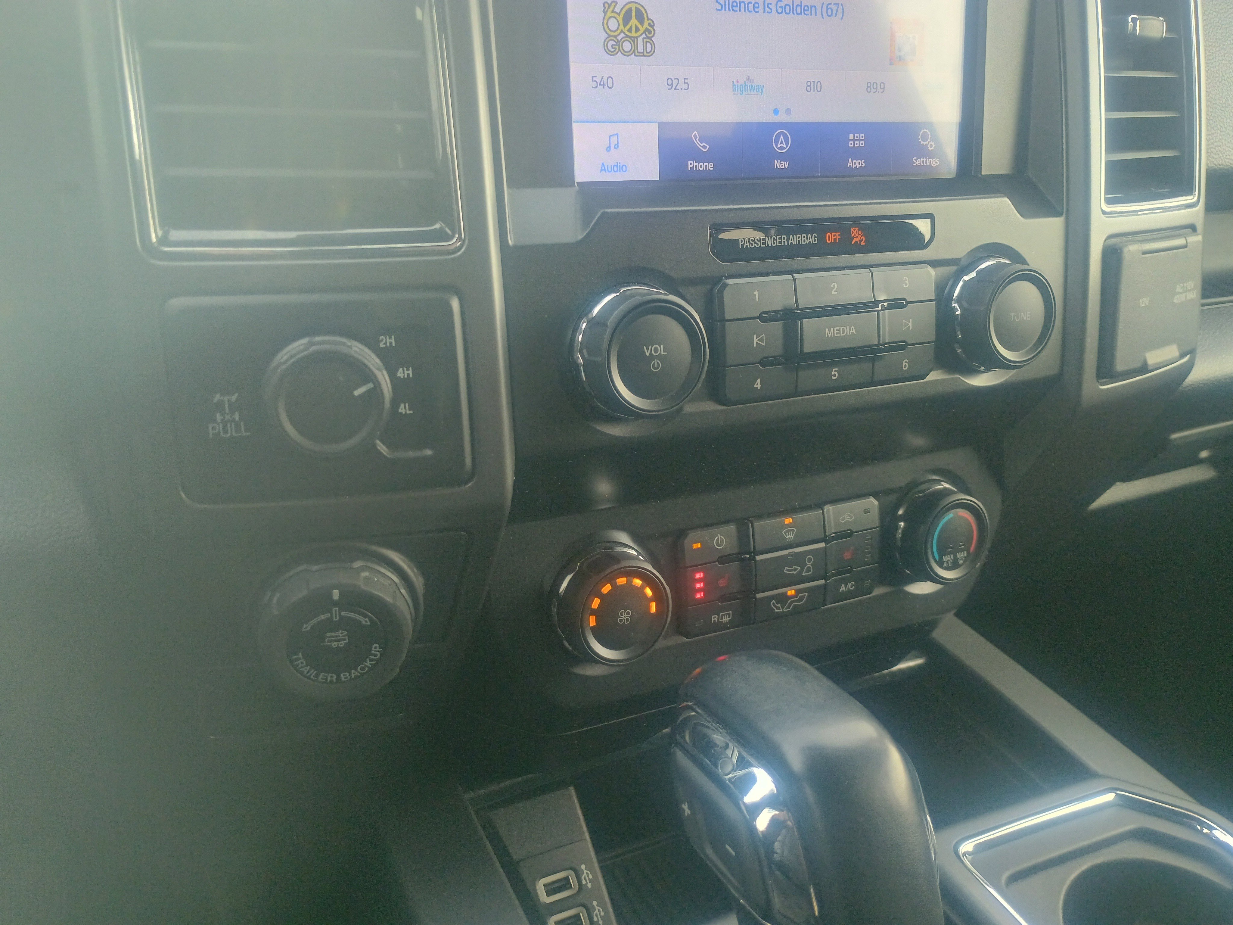 Used 2020 Ford F150 XLT w/ Equipment Group 302A Luxury image 24