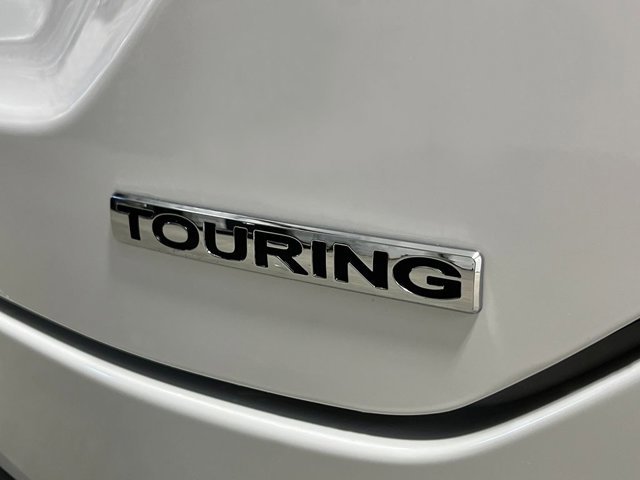 New 2025 Honda Pilot Touring image 10